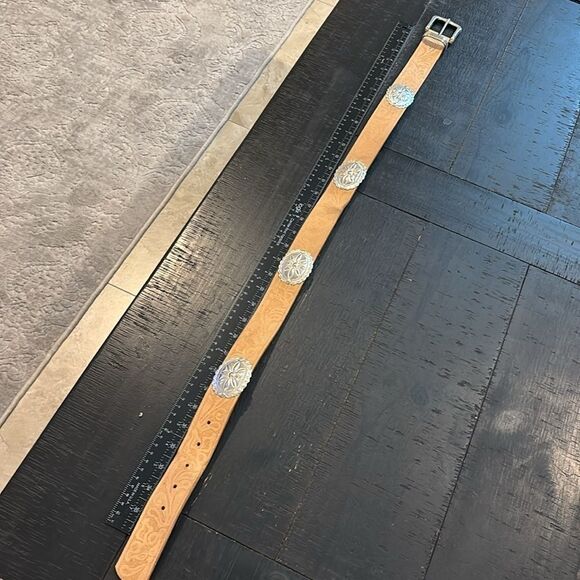 Embossed Western Cowgirl Cabochon Heavy Duty Leather USA Medium Rodeo Festival‍‍ - Picture 5 of 9